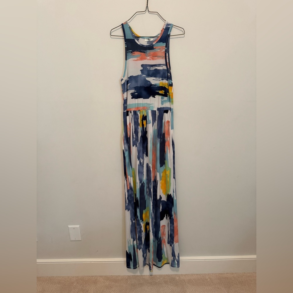 Multicolor Sleeveless Maxi Dress with pockets